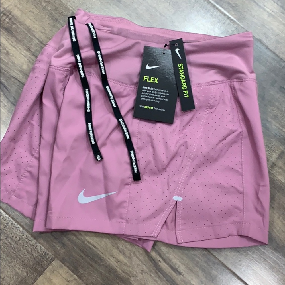 NIKE Women’s running shorts with Dri-Fit Technolog - Picture 12 of 16